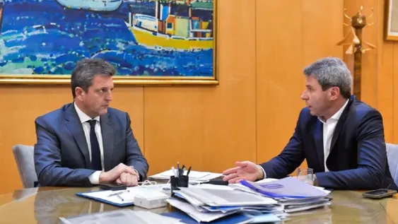 Gesto de Uñac a Massa por la compra de $3.400 millones en deuda nacional