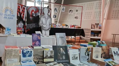 Los libros que se llevan a distintas ferias nacionales tendrán un lugar para la venta en la nueva librería provincial Reyna Domínguez