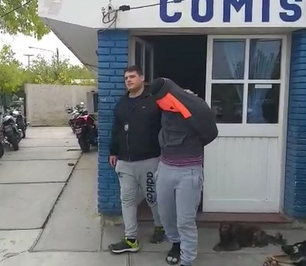 Golpeó a una mujer justo el 8 de marzo, le robó el celular y fue detenido 13 días después