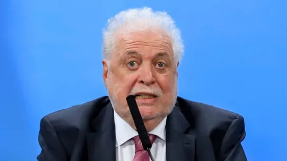 Ginés González García: “El país logrará la inmunidad recién después de julio”