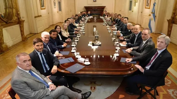 Javier Milei se reunió con Orrego y el resto de los gobernadores en Casa Rosada: “La voluntad es trabajar con todos”