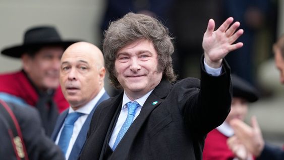 la corrupcion y el desempleo desplazan a la inflacion como la principal preocupacion de los argentinos