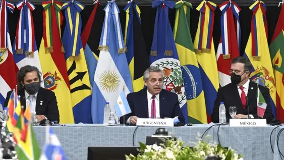 Alberto tomó el timón de la Celac pero buscó no provocar a EEUU
