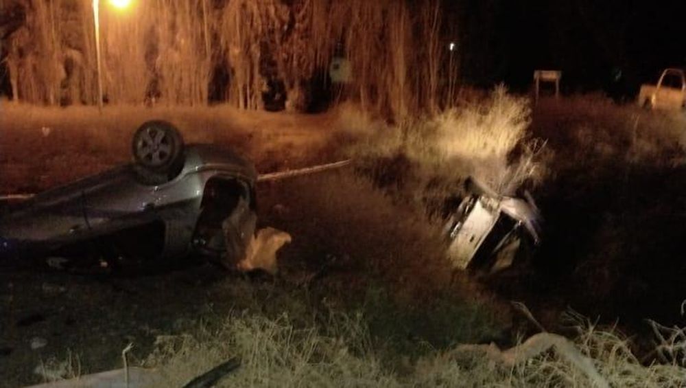 Dos jóvenes muertos en brutal accidente en Pocito
