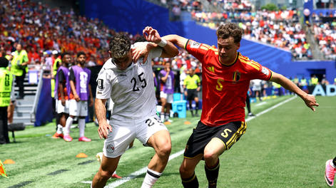 Bélgica reaccionó a tiempo y rescató un empate ante Egipto