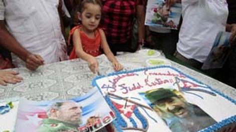 El continente le cantó a Fidel Castro por sus 85 años