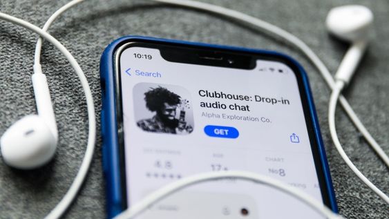 Clubhouse gana cada vez más adeptos y Facebook ya busca competir con ella