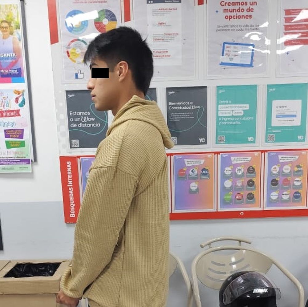 Quiso llevarse sin pagar chocolates, gin y fernet del Hiper Libertad y lo atraparon