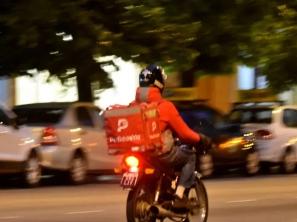 Trabajaba como delivery cuando le robaron la moto con la comida que llevaba