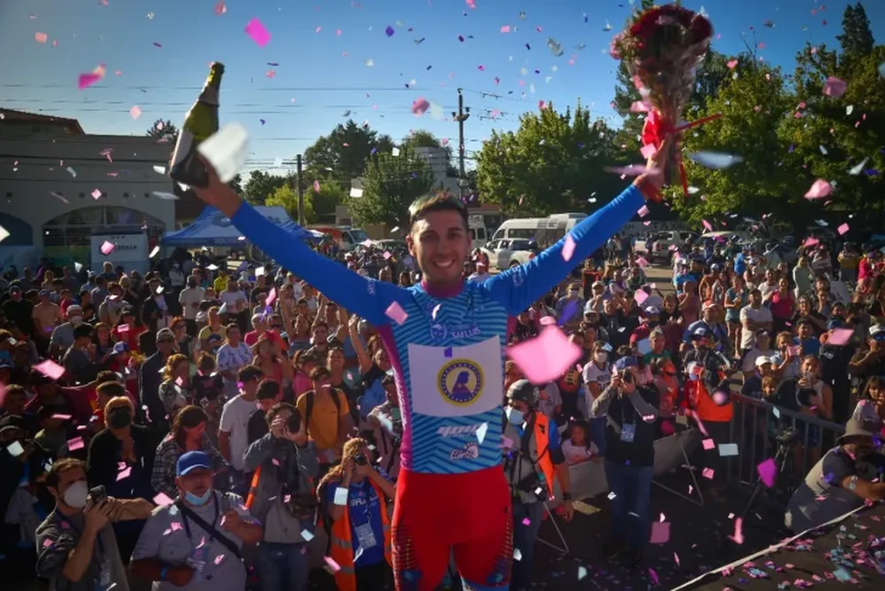 A Tivani le alcanzó con llegar en el grupo mayoritario para gritar campeón en San Luis