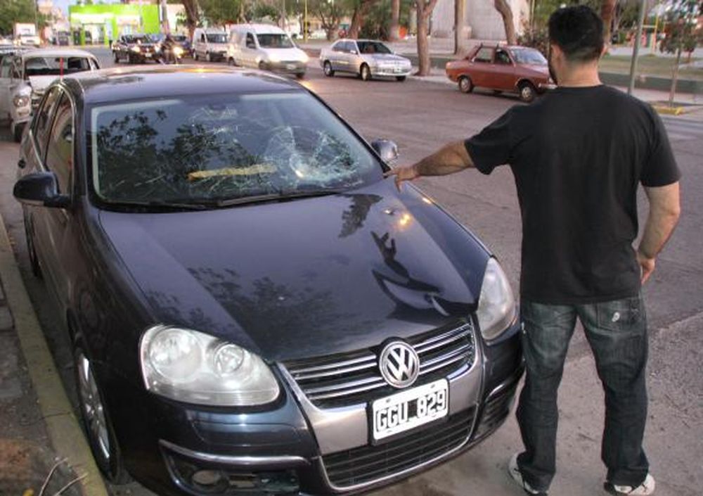 Quiso cruzar la calle y falleció atropellado