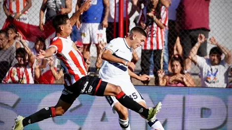 Barracas Central se lleva ante Gimnasia otro triunfo polémico en el torneo