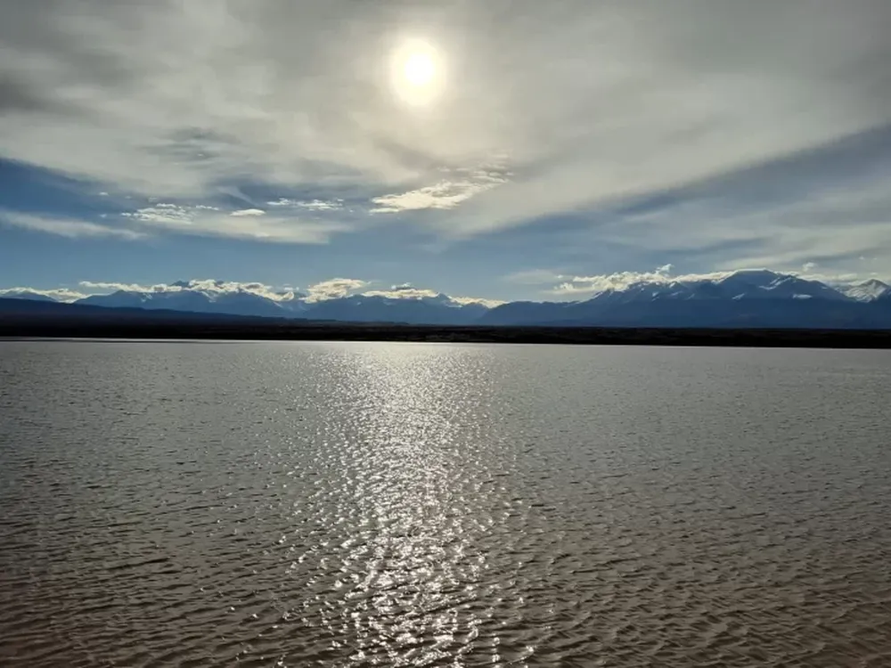 Así quedó la Pampa del Leoncito y aseguran que tardará varias semanas en volver a estar habilitado el tránsito. (Foto gentileza)