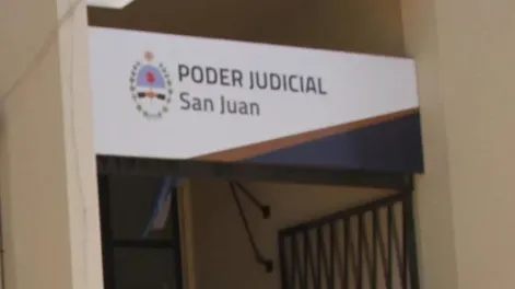 Abusó sexualmente de sus dos nietas y recibió una condena de 3 años, pero sin encierro