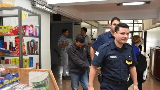 Quince años y 6 meses de prisión para un sujeto que violaba a su hijastra