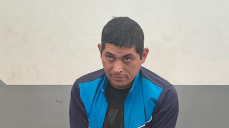 El aprehendido, de apellido Gómez, tras el allanamiento realizado en Pocito.&nbsp;
