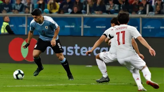 Uruguay y Japón empataron en un partidazo en Porto Alegre
