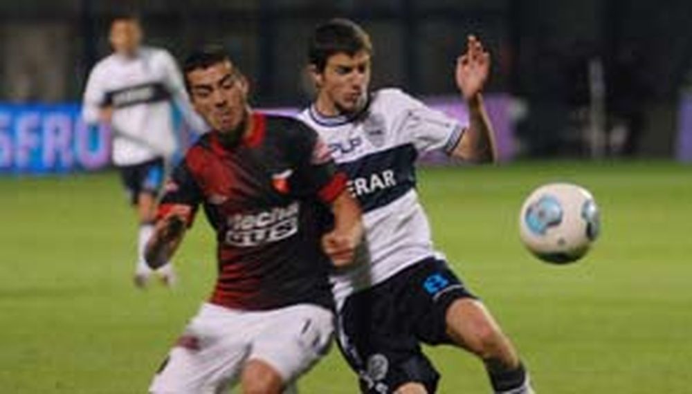 Gimnasia derrotó a Colón y quedó como escolta de Newell’s