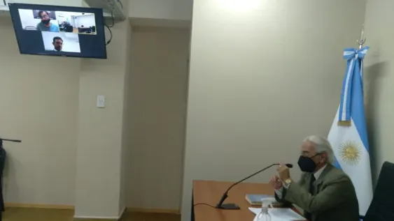 Abrevió, se arrepintió y volvió a aceptar su culpa por corromper a sus dos hijas