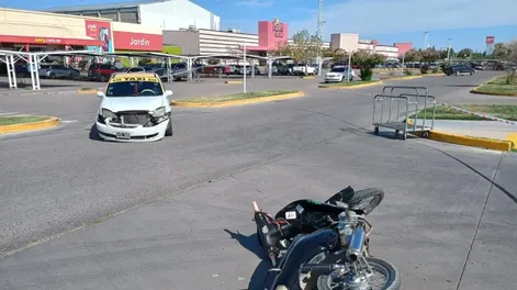 Aparatoso choque en la playa de un shopping
