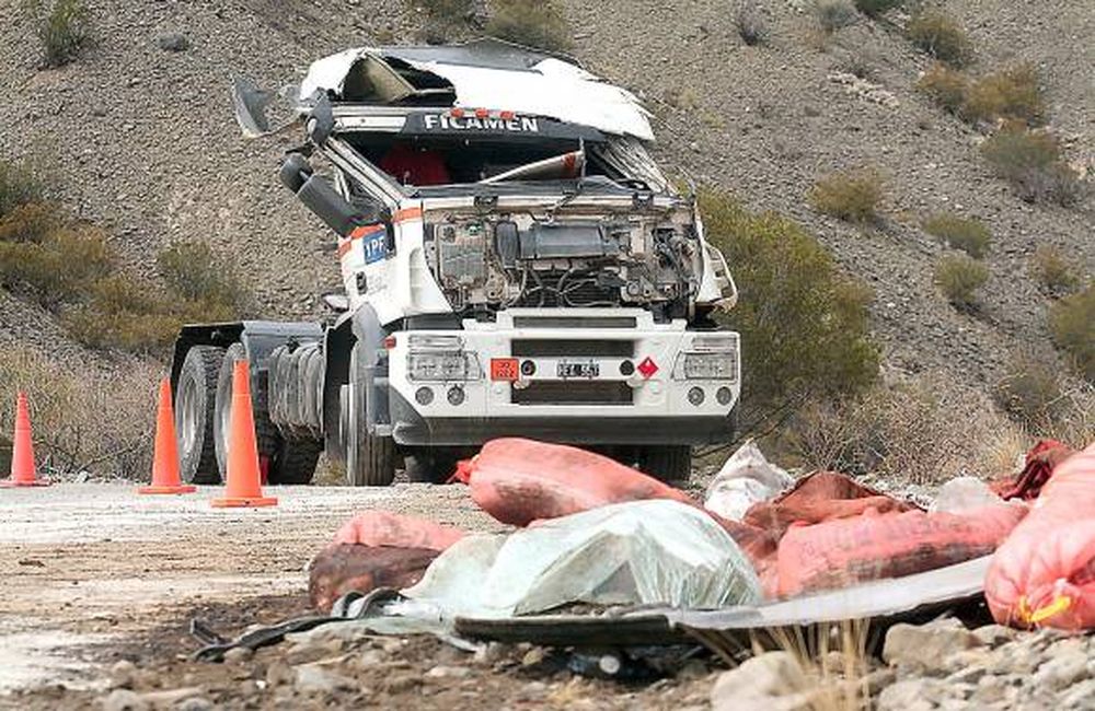 Choque y derrame de combustible