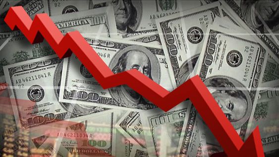 Experto de USA dice que habrá una estrepitosa caída del dólar en 2021