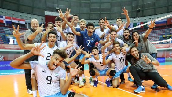 Los sanjuaninos Ibazeta y Armoa se colgaron la medalla de bronce en el Mundial de vóley U19