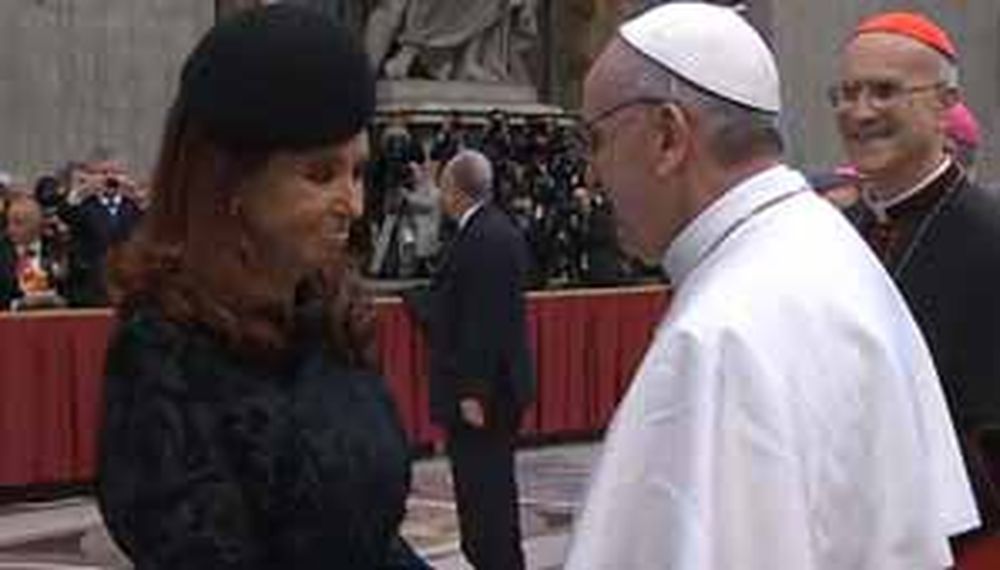 Cristina lloró al saludar al Papa