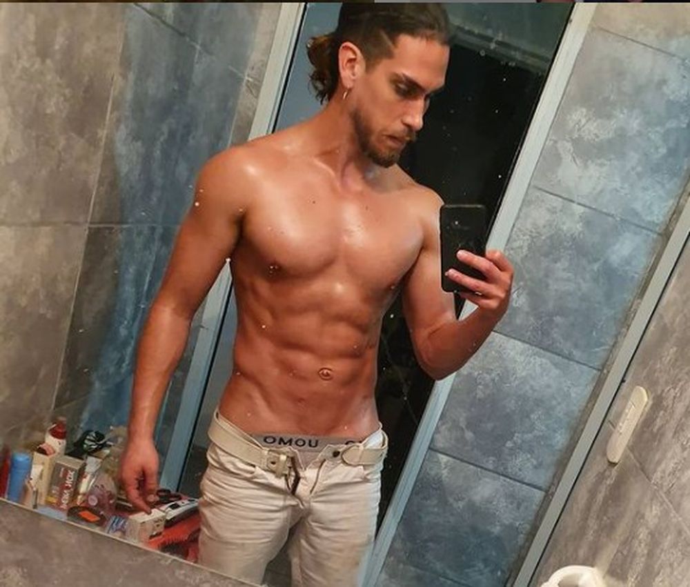 ¡Un fuego! Es novio de una embajadora del sol, le dijo que no a Jimena Barón y la rompe en Tinelli