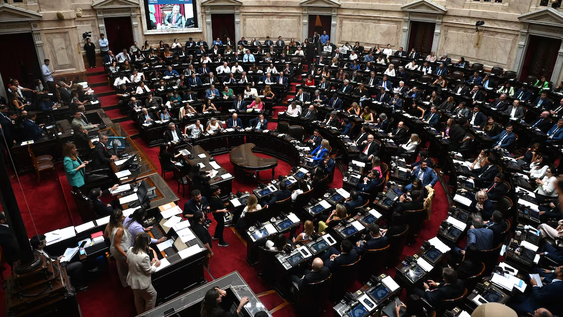 El oficialismo alcanzó el quórum y comenzó la sesión en la que se debatirán el Súper RIGI y el acuerdo de pago a los holdouts