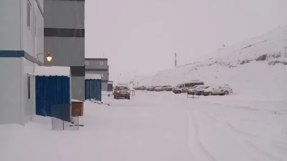 Temporal en Veladero: nieva desde el jueves por la noche y ya hay más de 20 cm acumulados