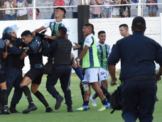 el polemico arbitro joaquin gil dirigira san martin ante colegiales el proximo domingo el polemico arbitro joaquin gil dirigira san martin ante colegiales el proximo domingo
