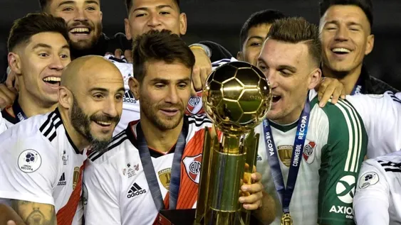 River goleó a Paranaense y es el campeón de la Recopa Sudamericana