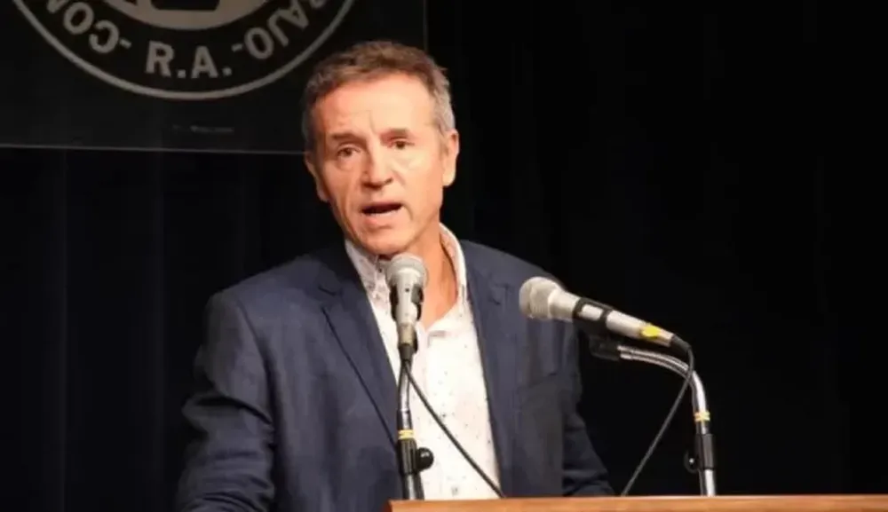 Jorge Sola, uno de los triunvirus.