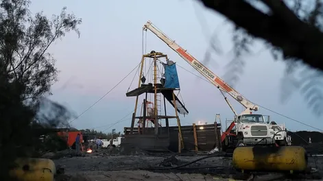 México: intentan rescatar a 9 mineros atrapados en el derrumbe de una mina