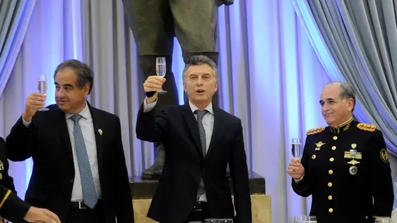 Macri anunció un “plan de modernización de las Fuerzas Armadas a tres años”