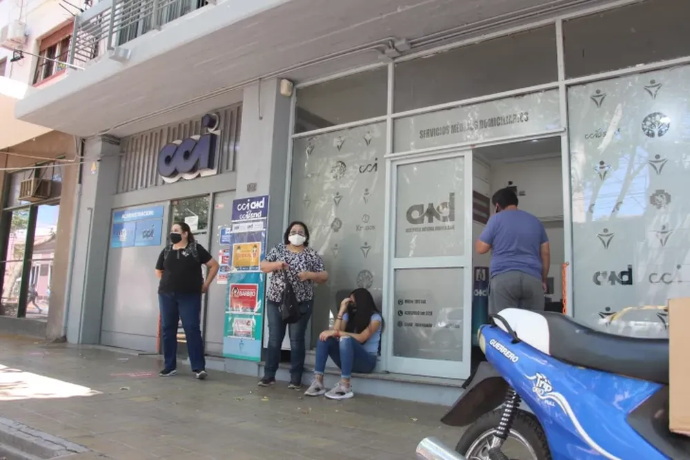 Camas UTI: 122 pacientes están graves, 48 de ellos con respirador