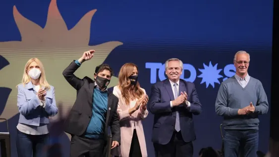 Alberto encabezó cierre bonaerense y Macri acompañó a Vidal en Ciudad