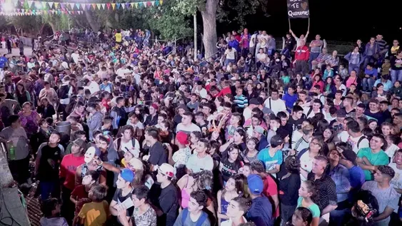 Ullum vivió dos noches de carnaval y reunió a 45.000 personas