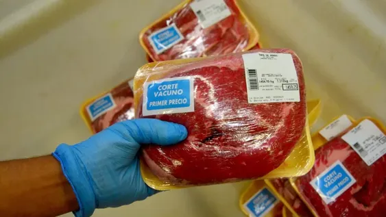 Extienden hasta 2024 el freno a la exportación de 7 cortes parrilleros
