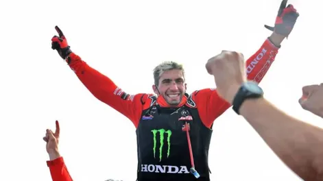 Kevin Benavides ganó el Rally Dakar 2021 en motos y es el primer argentino en lograr esa hazaña