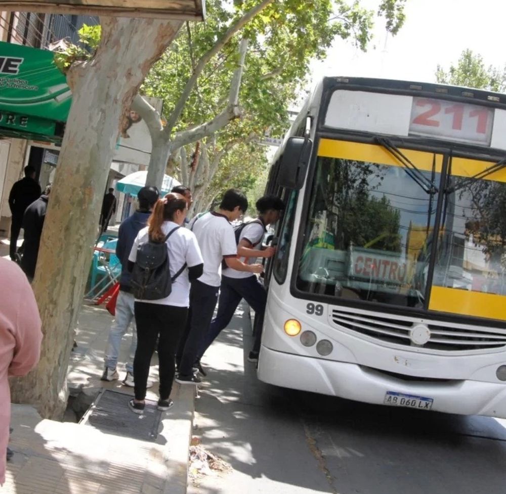 El 18 de febrero vuelve el boleto escolar y docente gratuito.