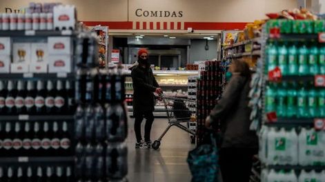Covid: aumentan casi un 300% los casos