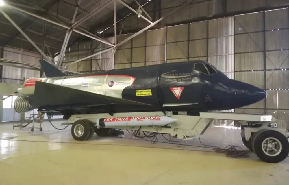 Nave Espacial Escuela Discoverer en Rawson