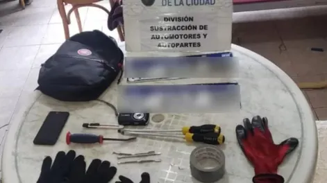 Quién es quién en la banda de ladrones chilenos que robó 16 camionetas Frontier en la Ciudad en un mes