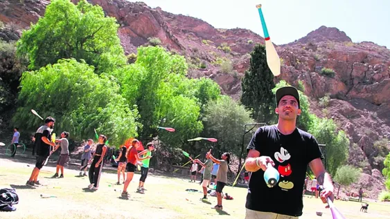 Acrobacias entre los cerros