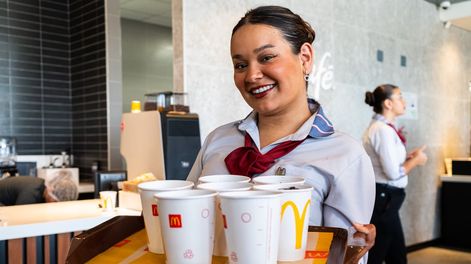 Arcos Dorados fue reconocida como la mejor empresa para trabajar para las mujeres en Argentina Arcos Dorados fue reconocida como la mejor empresa para trabajar para las mujeres en Argentina