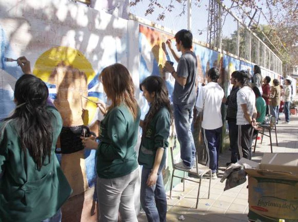 Los murales vs los graffitis