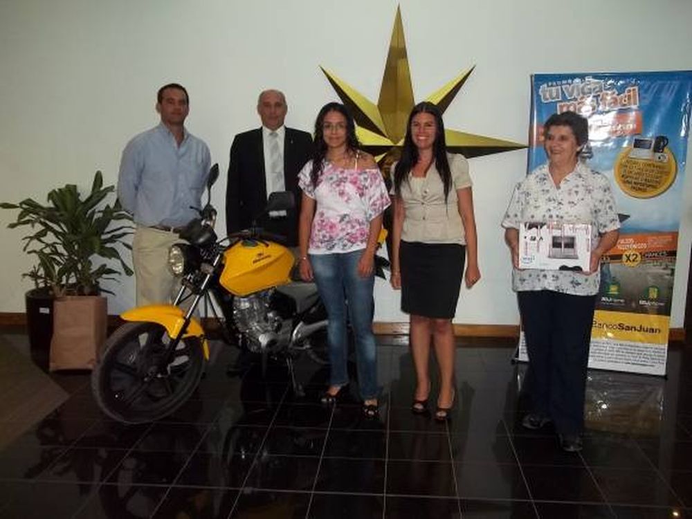 Banco San Juan sigue premiando clientes