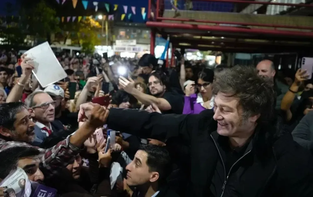 Recuperar la mística. Ese es el plan electoral de Milei que en las últimas semanas vio caer su imagen positiva.